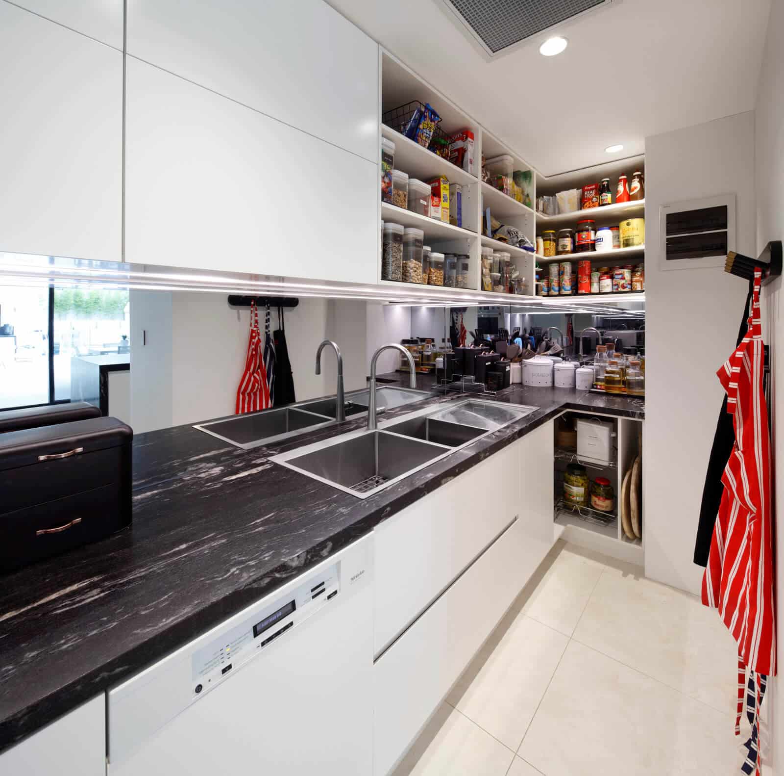 Characteristics Of A Modern Kitchen Design Wonderful Kitchens,Office Building Interior Design Ideas